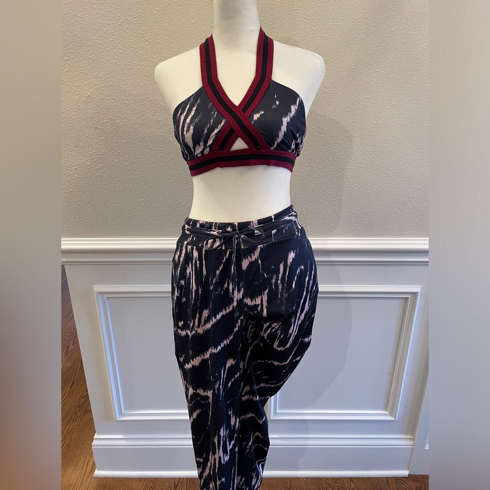JO AND JAX Matching Bra and Jogger Set